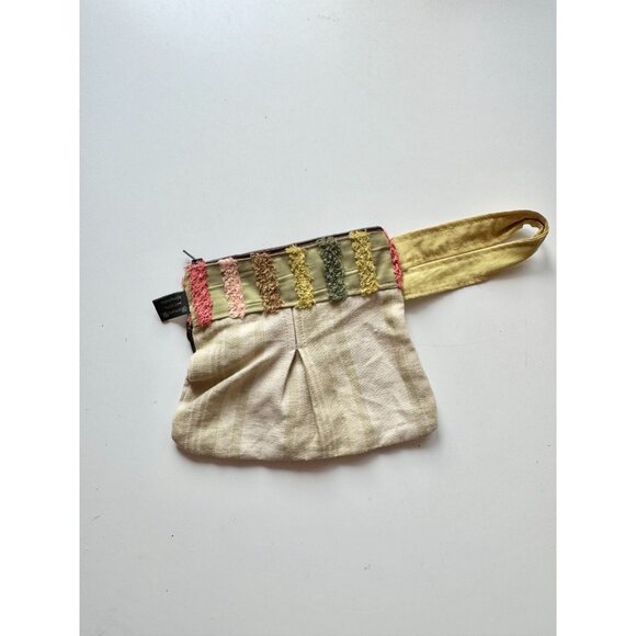 Handmade BATAVIA BY SIL Embellished Cotton Felt Rosette Wristlet Pouch - Picture 4 of 9